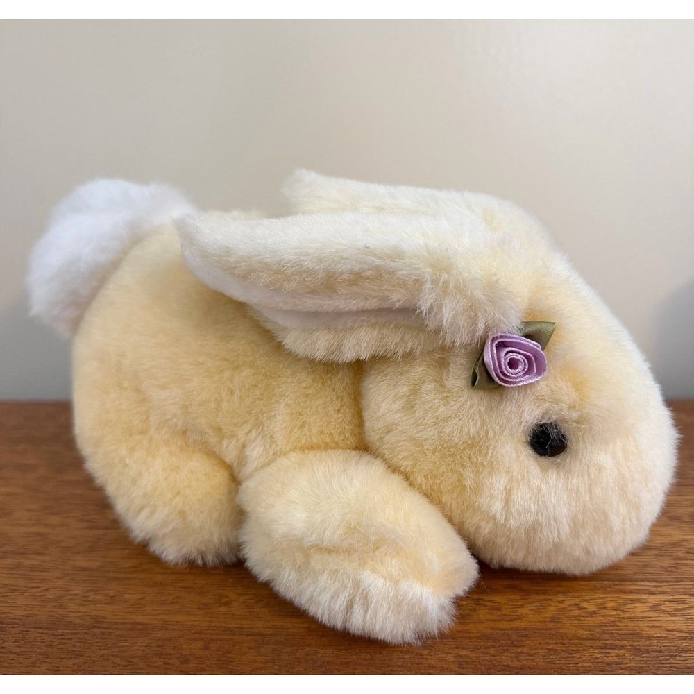 Vintage 1993 Commonwealth Bunny Rabbit Crouching Plush Yellow 9"